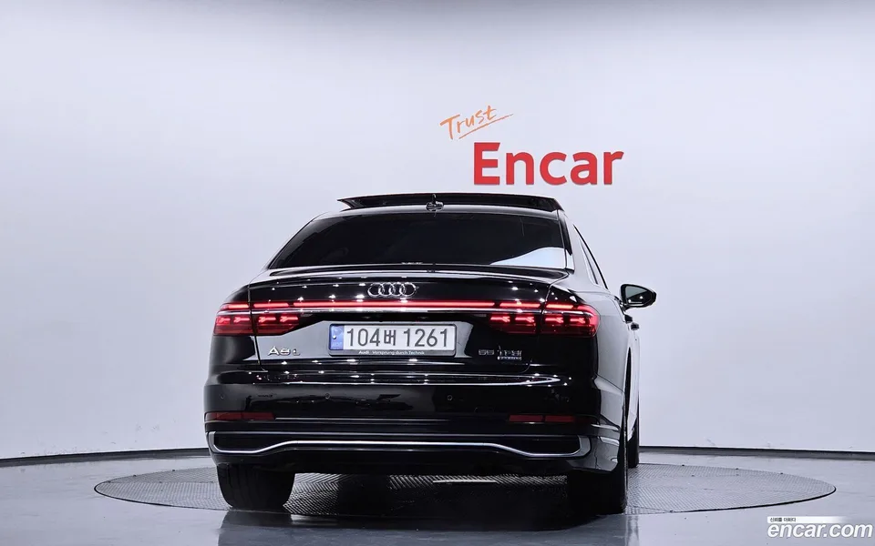 Audi A8 55 TFSI LWB 2023 — миниатюра 4