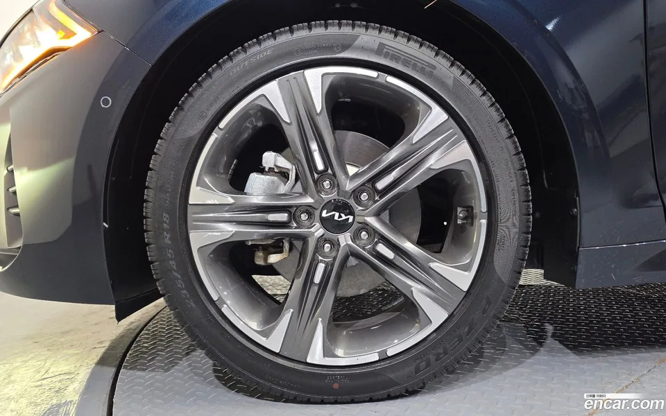 Kia K5 Hybrid 2023 — миниатюра 2