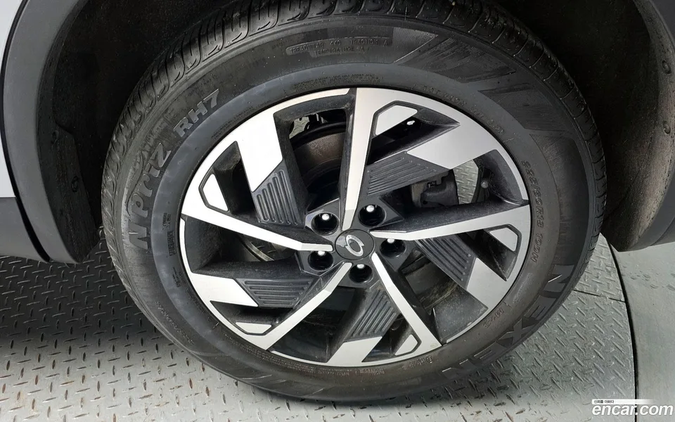 Renault Samsung QM6 2.0 LPe LE 2WD 2023 — миниатюра 2