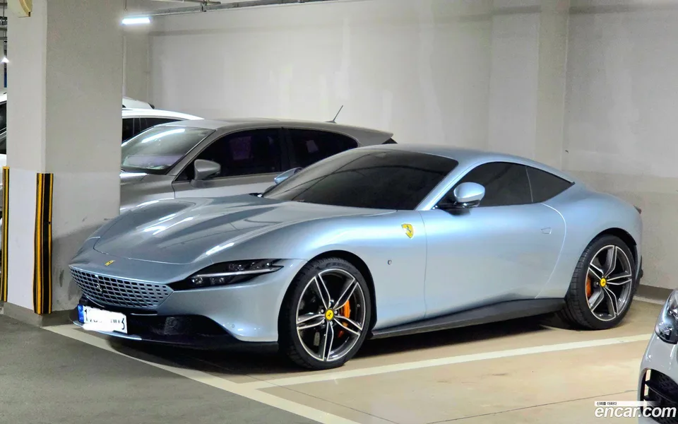 Ferrari Roma 3.9 2023 — фото 1, купить с доставкой в Москву