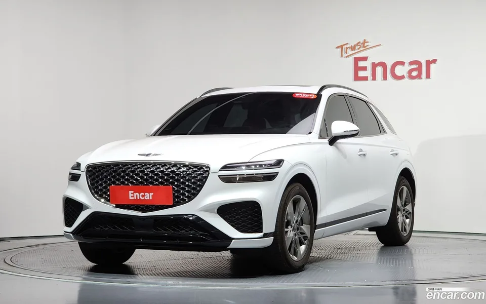 Genesis GV70 2.5T 2WD 2023 — фото 1, купить с доставкой в Москву