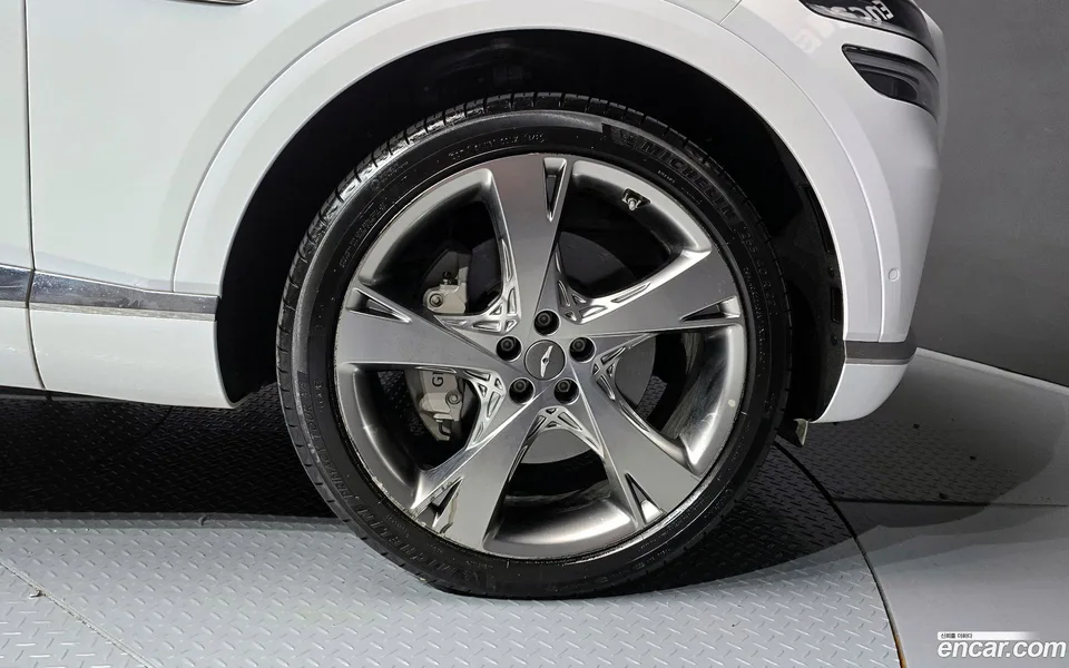 Genesis GV80 2.5T 2WD 2022 — миниатюра 2