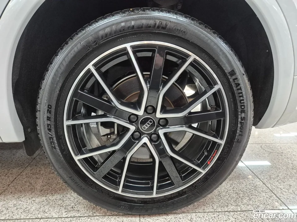 Audi Q5 45 TFSI 2024 — миниатюра 2