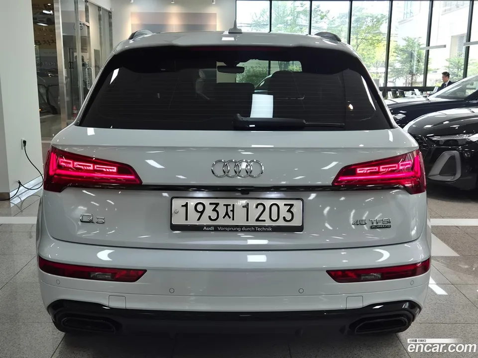 Audi Q5 45 TFSI 2024 — миниатюра 4