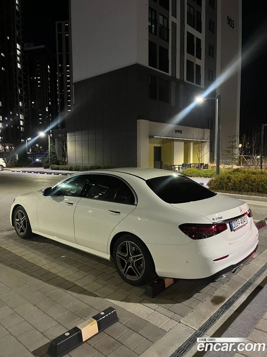 Mercedes-Benz E-Class E250 AMG Line 2023 — миниатюра 2