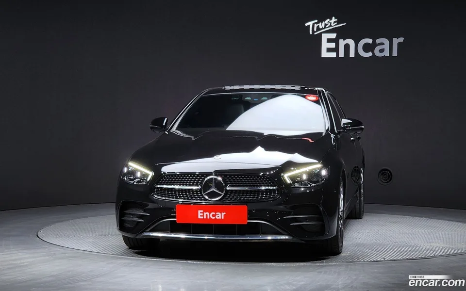 Mercedes-Benz E-Class E220d 4MATIC AMG Line 2022 — миниатюра 3