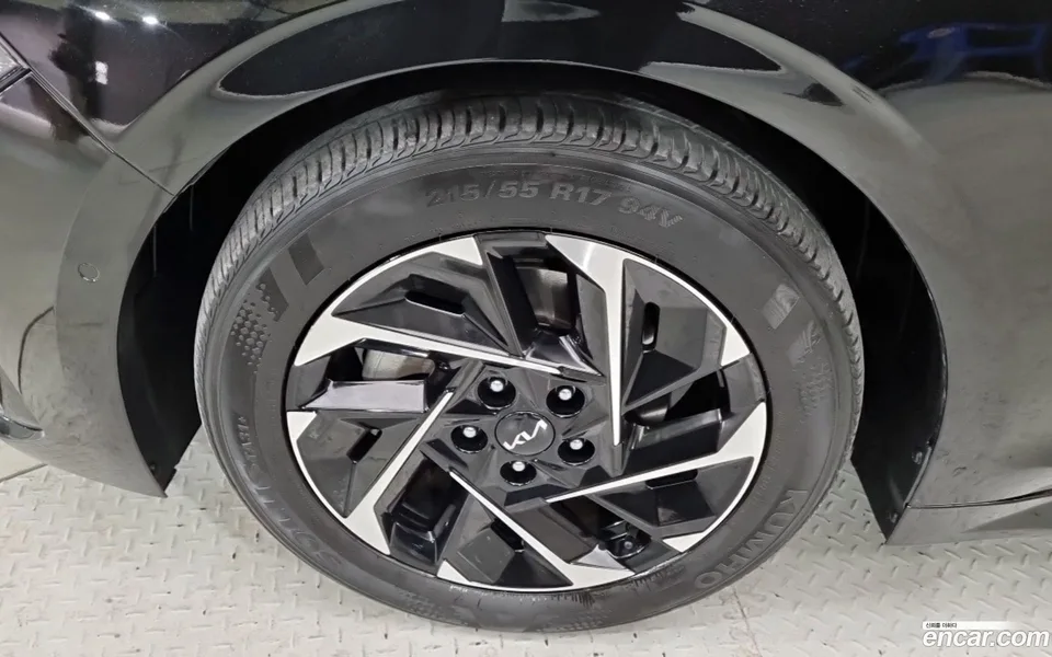 Kia K5 Hybrid 2024 — миниатюра 2