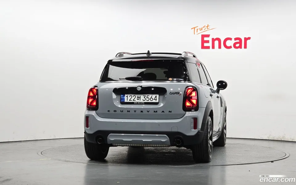 MINI Cooper S Countryman ALL4 2023 — миниатюра 4