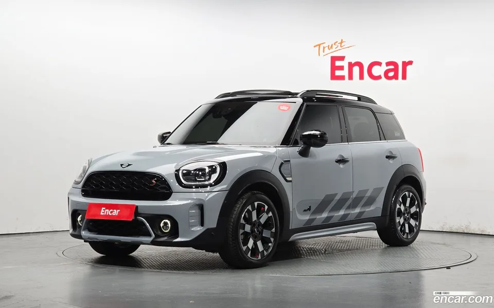 MINI Cooper S Countryman ALL4 2023 — фото 1, купить с доставкой в Москву