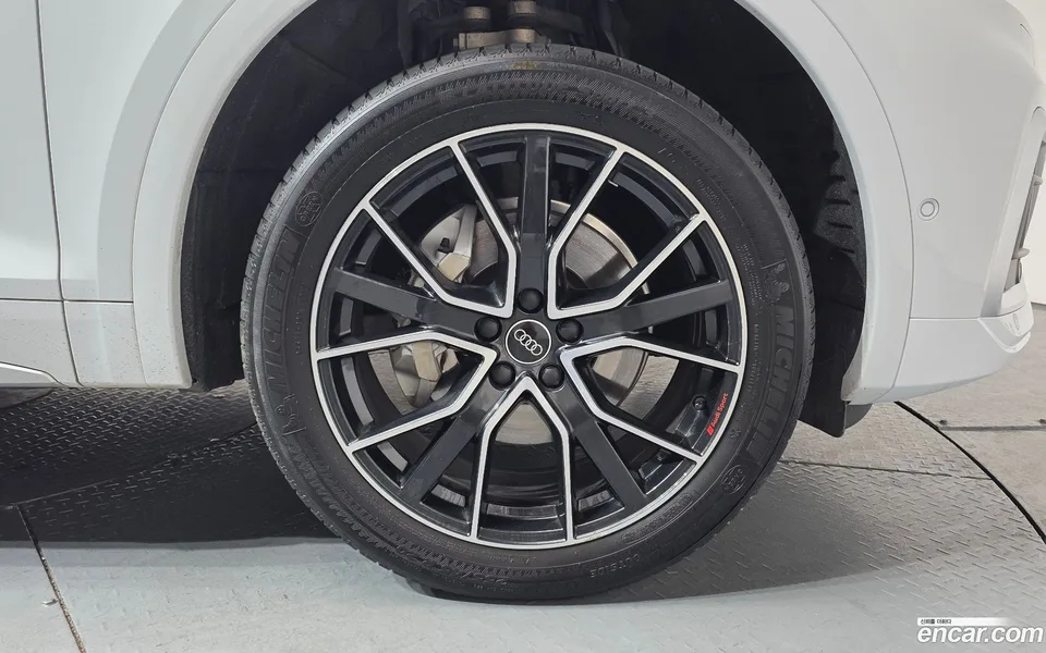 Audi Q5 45 TFSI 2023 — миниатюра 5