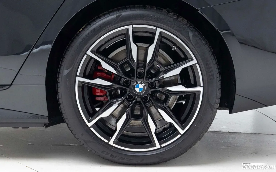 BMW i4 M50 2025 — миниатюра 5