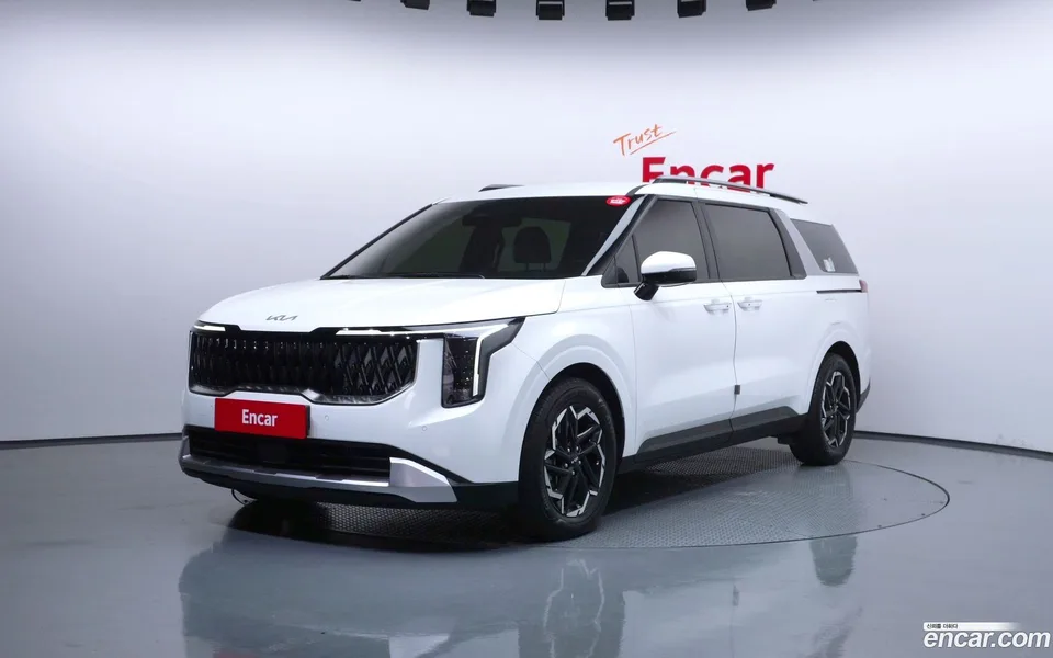 Kia Carnival 9 2024 — фото 1, купить с доставкой в Москву