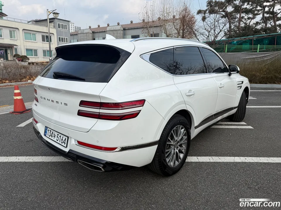 Genesis GV80 2.5T 2WD 2023 — миниатюра 3