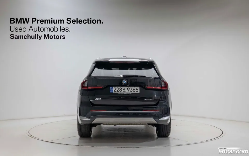 BMW X1 xDrive 20i xLine 2024 — миниатюра 3
