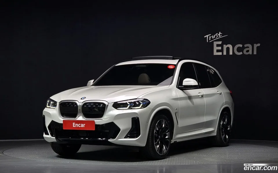 BMW iX3 M 2024 — фото 1, купить с доставкой в Москву