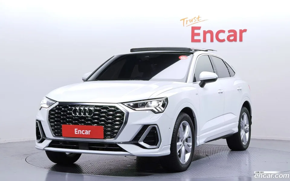 Audi Q3 35 TDI 2023 — фото 1, купить с доставкой в Москву