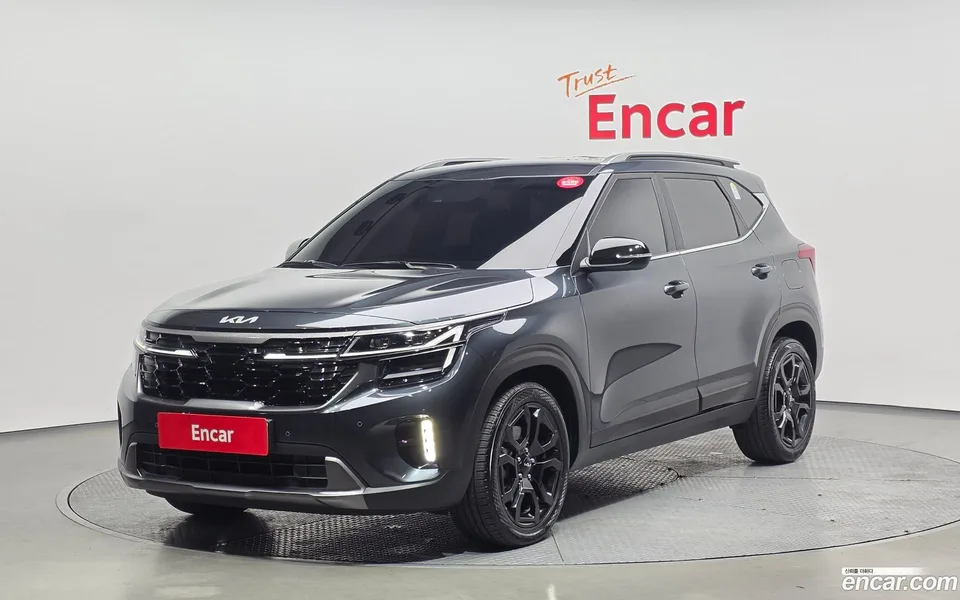 Kia Seltos 1.6 2WD 2024 — фото 1, купить с доставкой в Москву