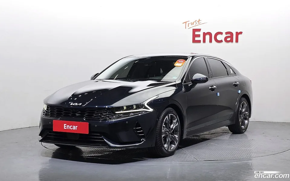 Kia K5 Hybrid 2023 — фото 1, купить с доставкой в Москву