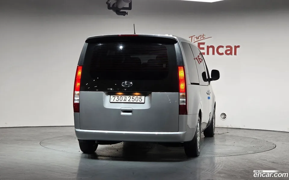 Hyundai Staria L3.5 11 2023 — миниатюра 4