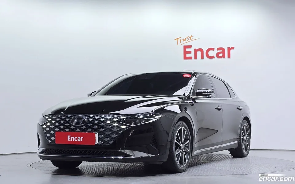 Hyundai Grandeur IG 2.5 2022 — photo 1, buy with delivery to Moscow