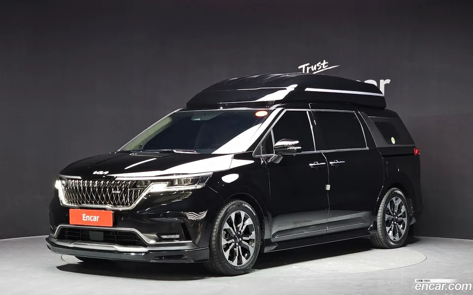 Kia Carnival 9 () 2022 — фото 1, купить с доставкой в Москву