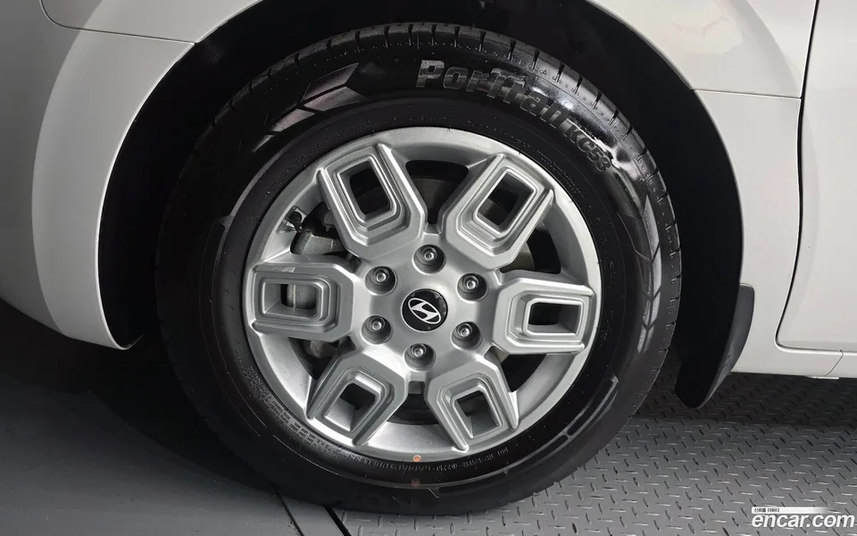 Hyundai Staria L3.5 3 2025 — миниатюра 2