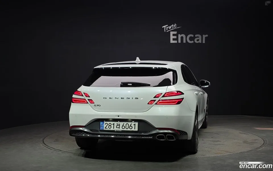 Genesis G70 Shooting Brake 2.0T 2WD 2022 — миниатюра 4