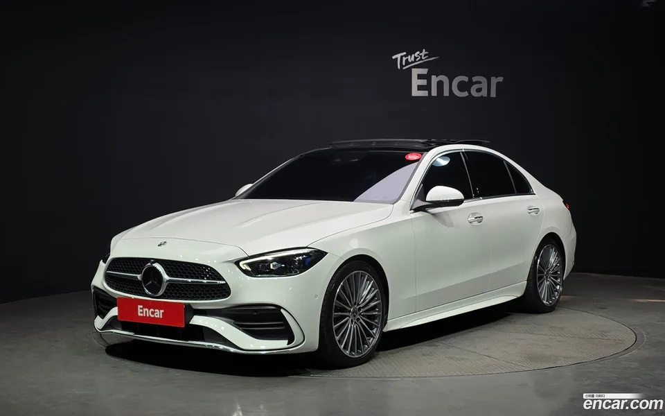 Mercedes-Benz C-Class C300 4MATIC AMG Line 2023 — фото 1, купить с доставкой в Москву