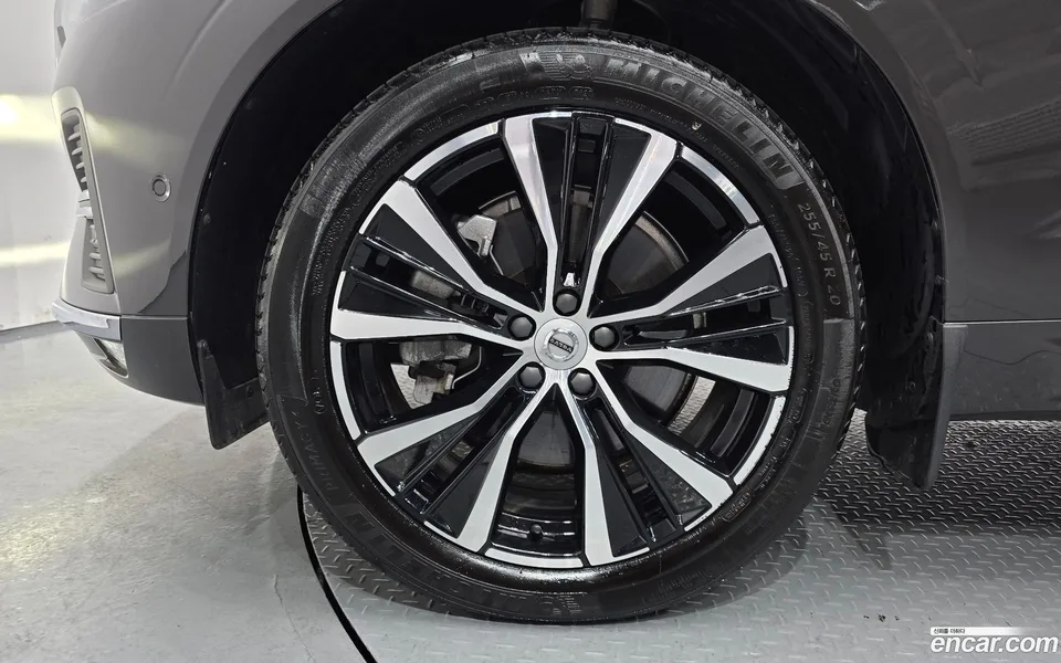 Volvo XC60 B6 2024 — миниатюра 2