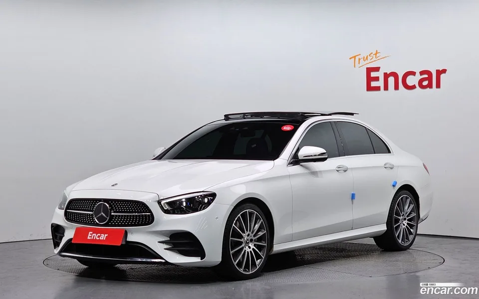 Mercedes-Benz E-Class E350 4MATIC AMG Line 2022 — фото 1, купить с доставкой в Москву