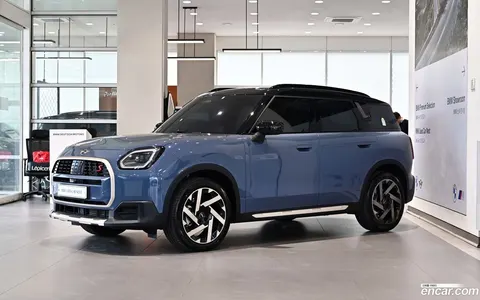 MINI Cooper S Countryman 2025 buy in Moscow