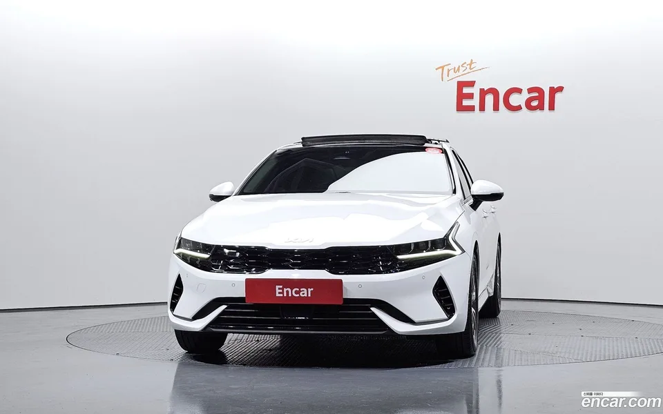 Kia K5 Hybrid 2023 — миниатюра 3