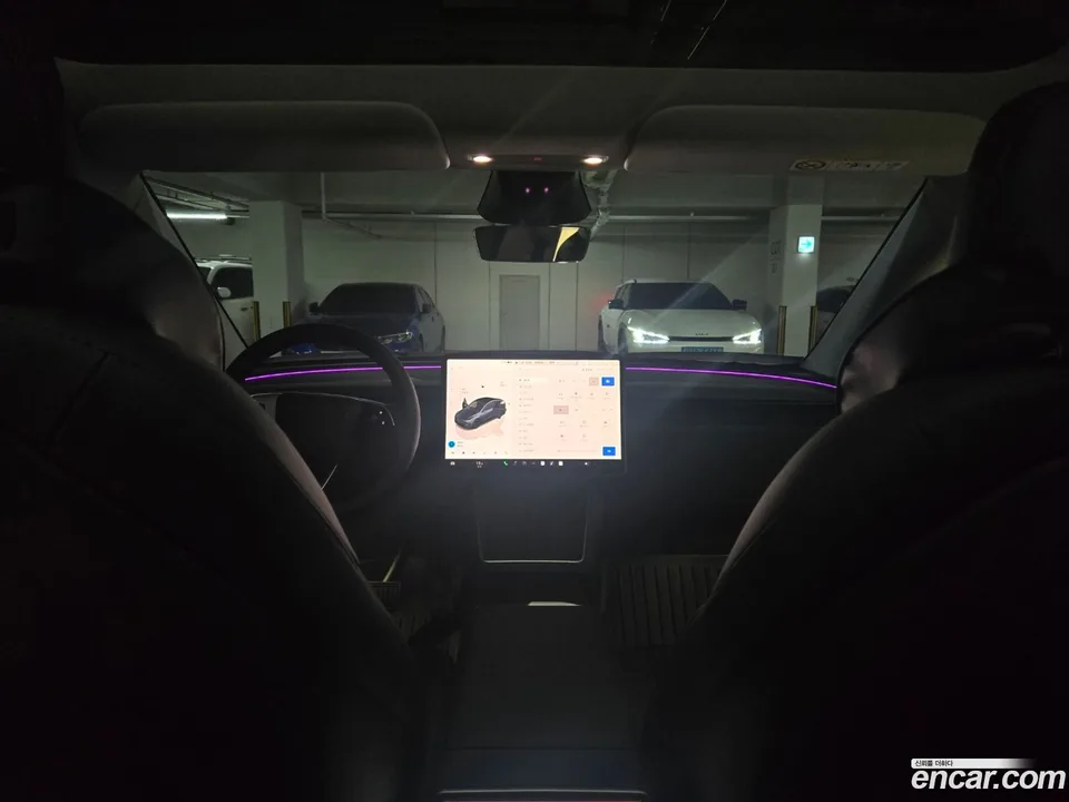 Tesla Model Y RWD 2025 — миниатюра 2