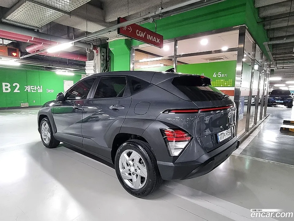 Hyundai Kona 1.6 2WD 2023 — миниатюра 3