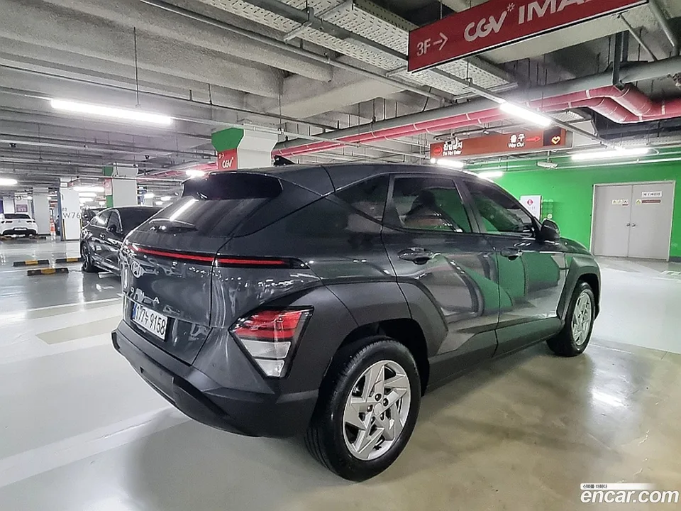 Hyundai Kona 1.6 2WD 2023 — миниатюра 4