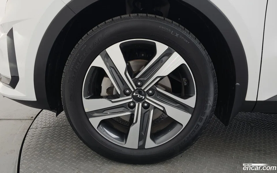 Kia Sorento HEV 1.6 2WD 2023 — миниатюра 2