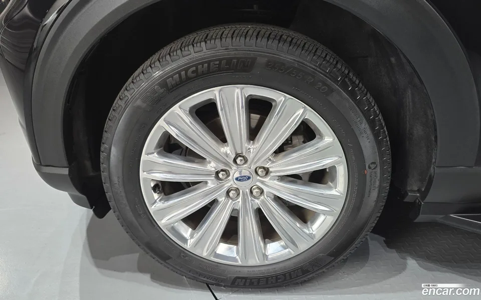 Ford Explorer 2.3 4WD 2022 — миниатюра 2