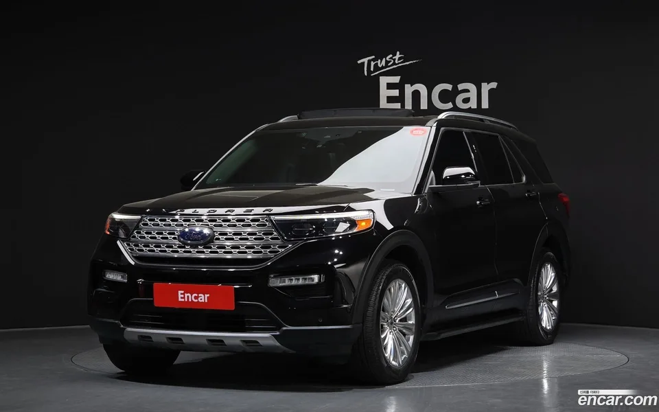 Ford Explorer 2.3 4WD 2022 — фото 1, купить с доставкой в Москву