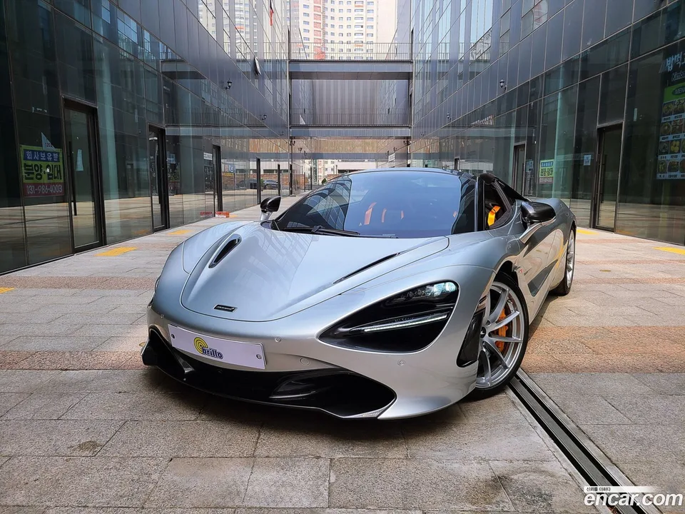 McLaren 720S 4.0 2022 — фото 1, купить с доставкой в Москву