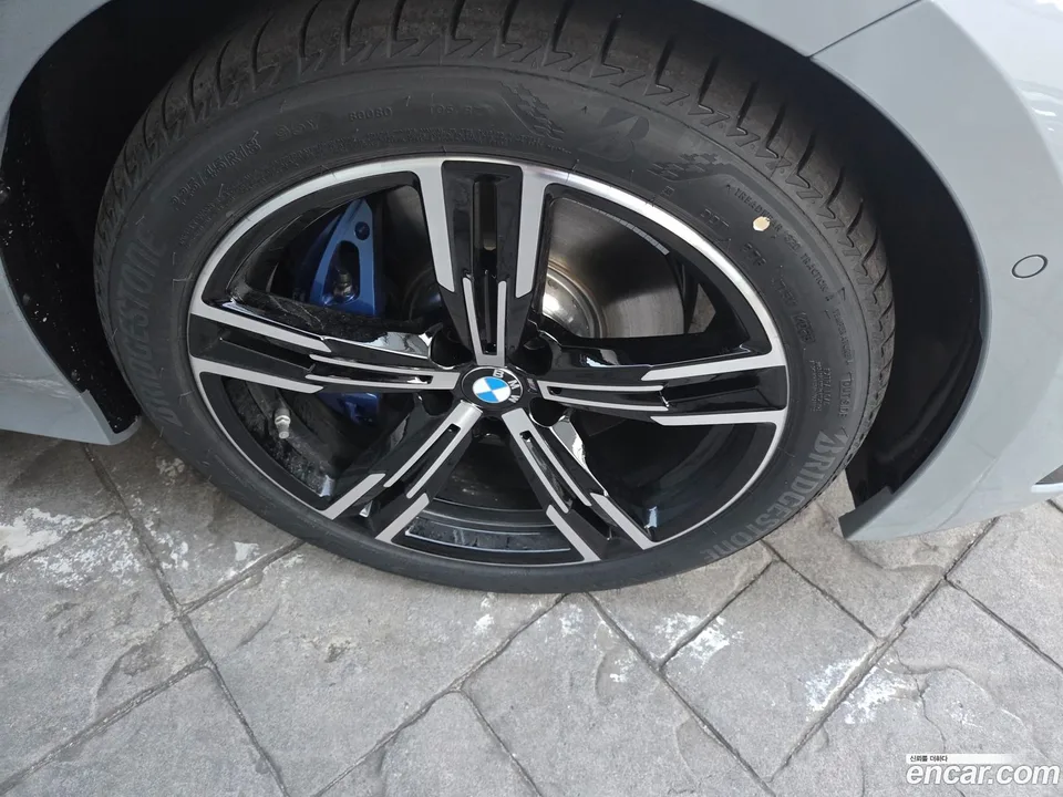 BMW 3 Series 320i M 2026 — миниатюра 2
