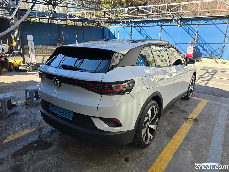 Volkswagen ID.4 2023 — миниатюра 2