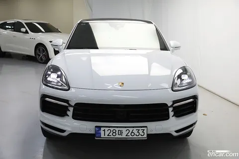 Porsche Cayenne 2023 buy in Moscow