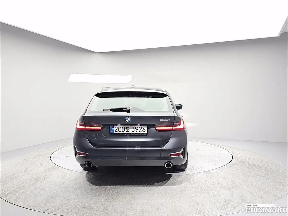 BMW 3 Series 320i 2022 — миниатюра 4