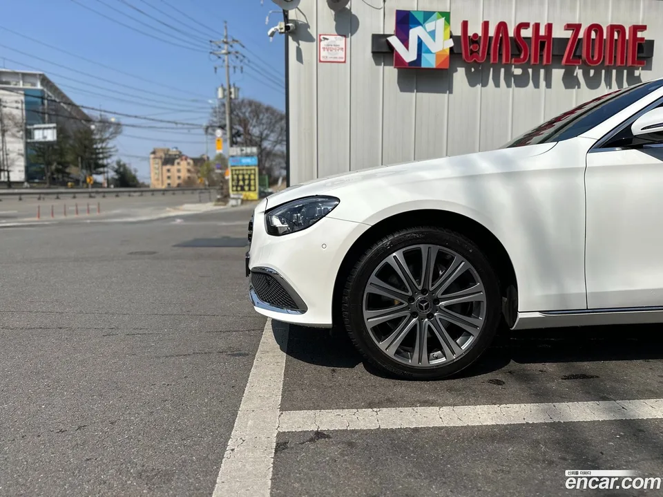 Mercedes-Benz E-Class E350 4MATIC 2023 — миниатюра 2