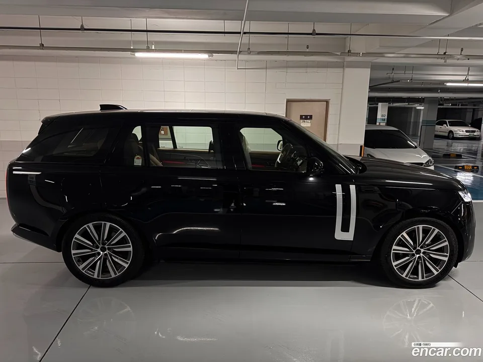 Land Rover Range Rover P530 AB LWB 2026 — миниатюра 3