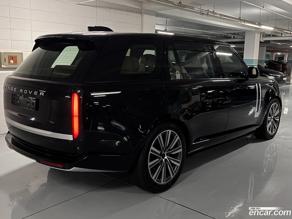Land Rover Range Rover P530 AB LWB 2026 — миниатюра 4