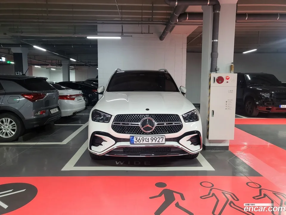 Mercedes-Benz GLE-Class GLE450 4MATIC AMG Line 2025 — фото 1, купить с доставкой в Москву