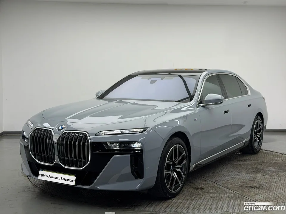 BMW 7 Series 740d xDrive M 2025 — фото 1, купить с доставкой в Москву