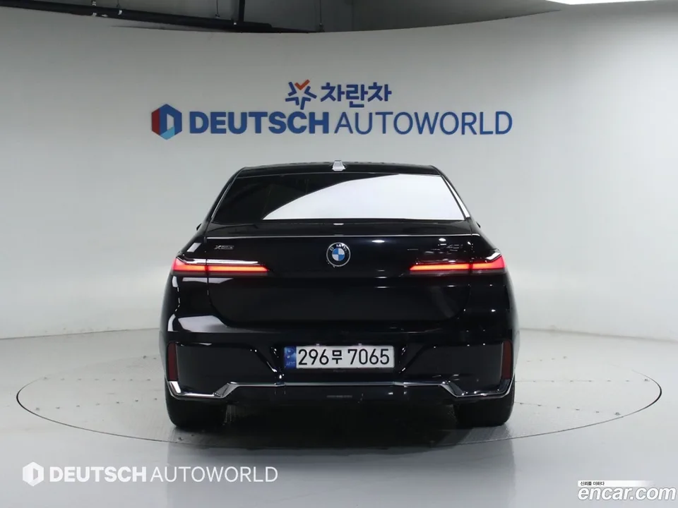 BMW 7 Series 740i xDrive M 2024 — миниатюра 2