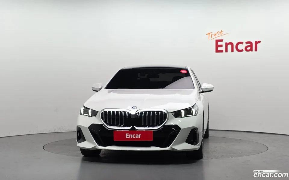BMW i5 xDrive 40 M 2024 — миниатюра 3